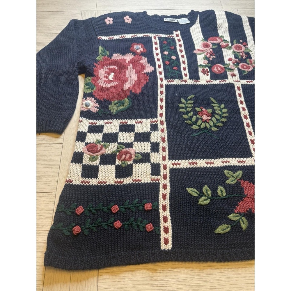 Capacity Vintage 80s Floral Navy & Pink Sweater Chunky Knit W/ Shoulder Pads. M